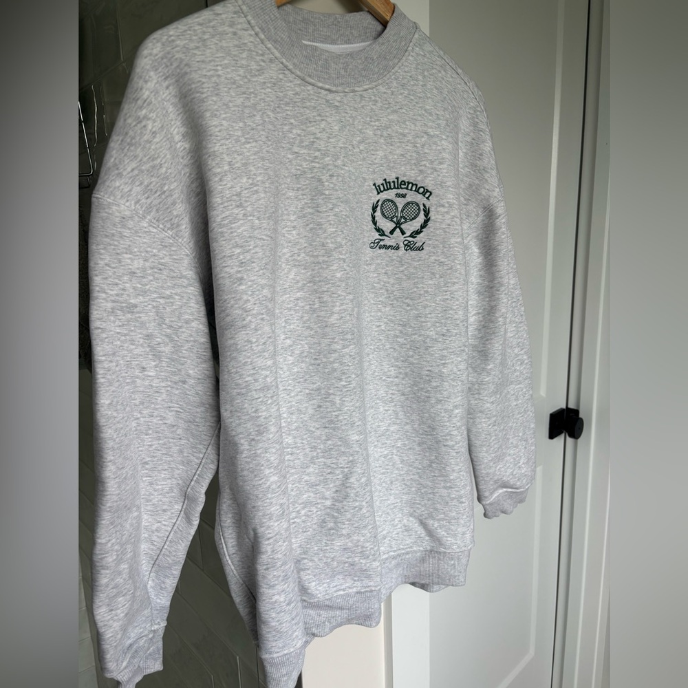 Lululemon Heavyweight Fleece Pullover
Tennis Club